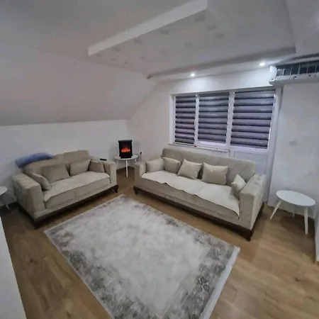 Ilidza فله مع حديقة Villa *