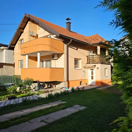 Ilidza فله مع حديقة Villa *